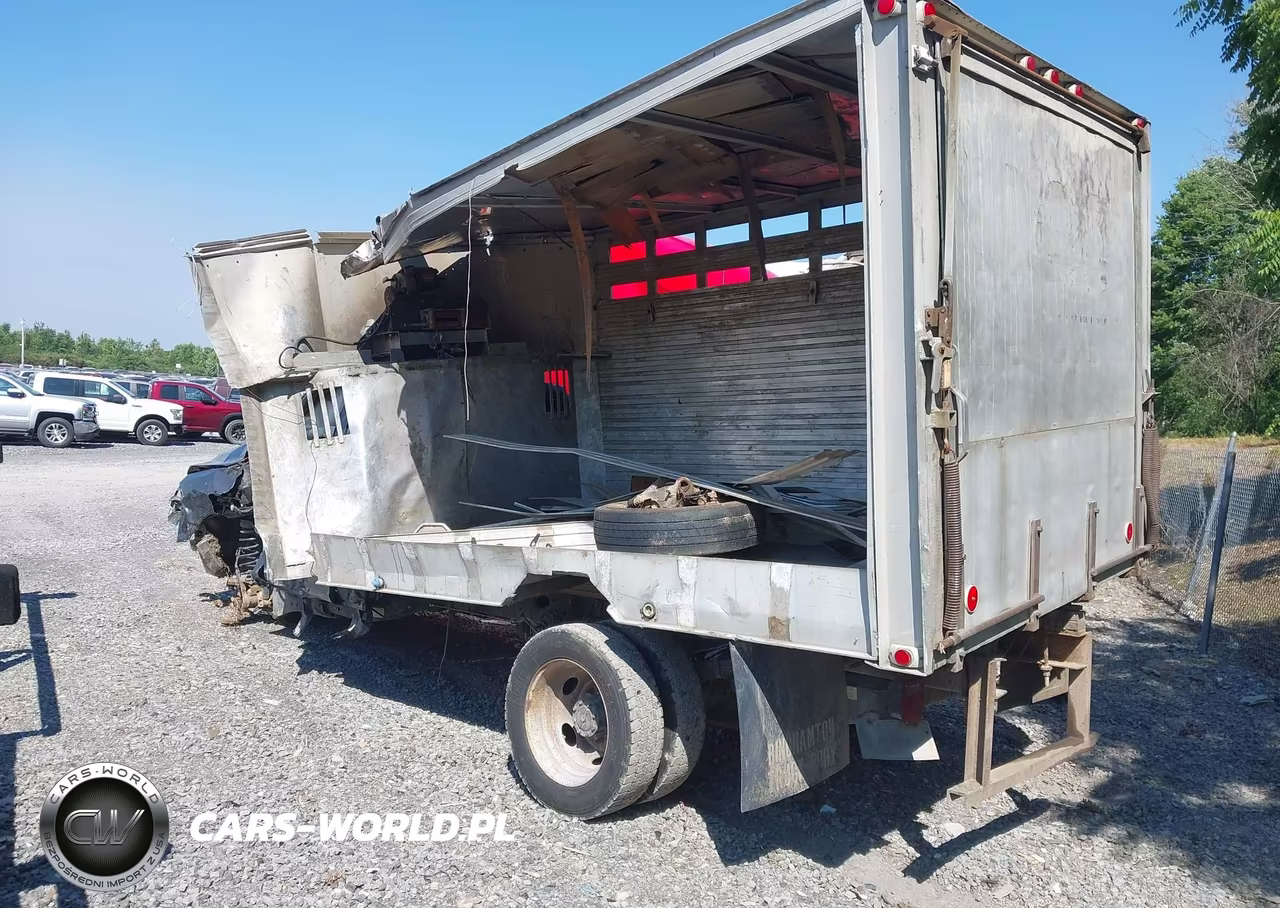 2022 Ford F-550 Chassis Xl-Xlt VIN:1FDUF5GT9NEC54244 - 3