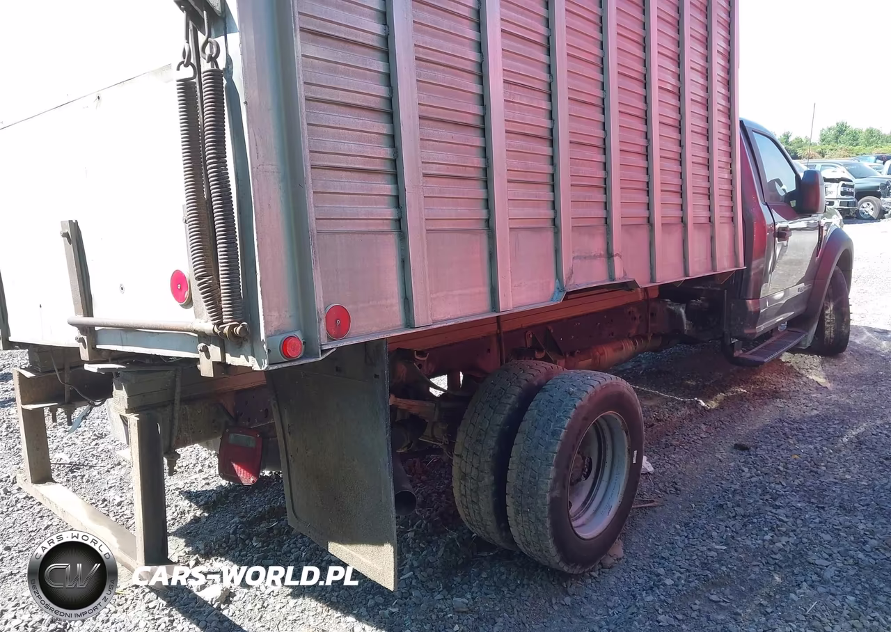 2022 Ford F-550 Chassis Xl-Xlt VIN:1FDUF5GT9NEC54244 - 4