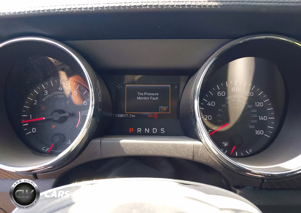 2015 Ford Mustang V6 VIN:1FA6P8AM3F5403090 - 7