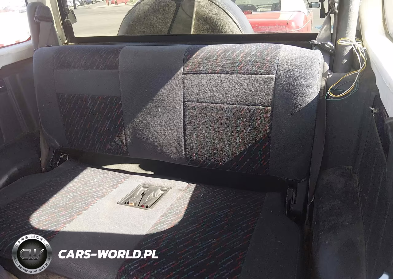 1995 Geo Tracker VIN:2CNBJ1865S6934410 - 8