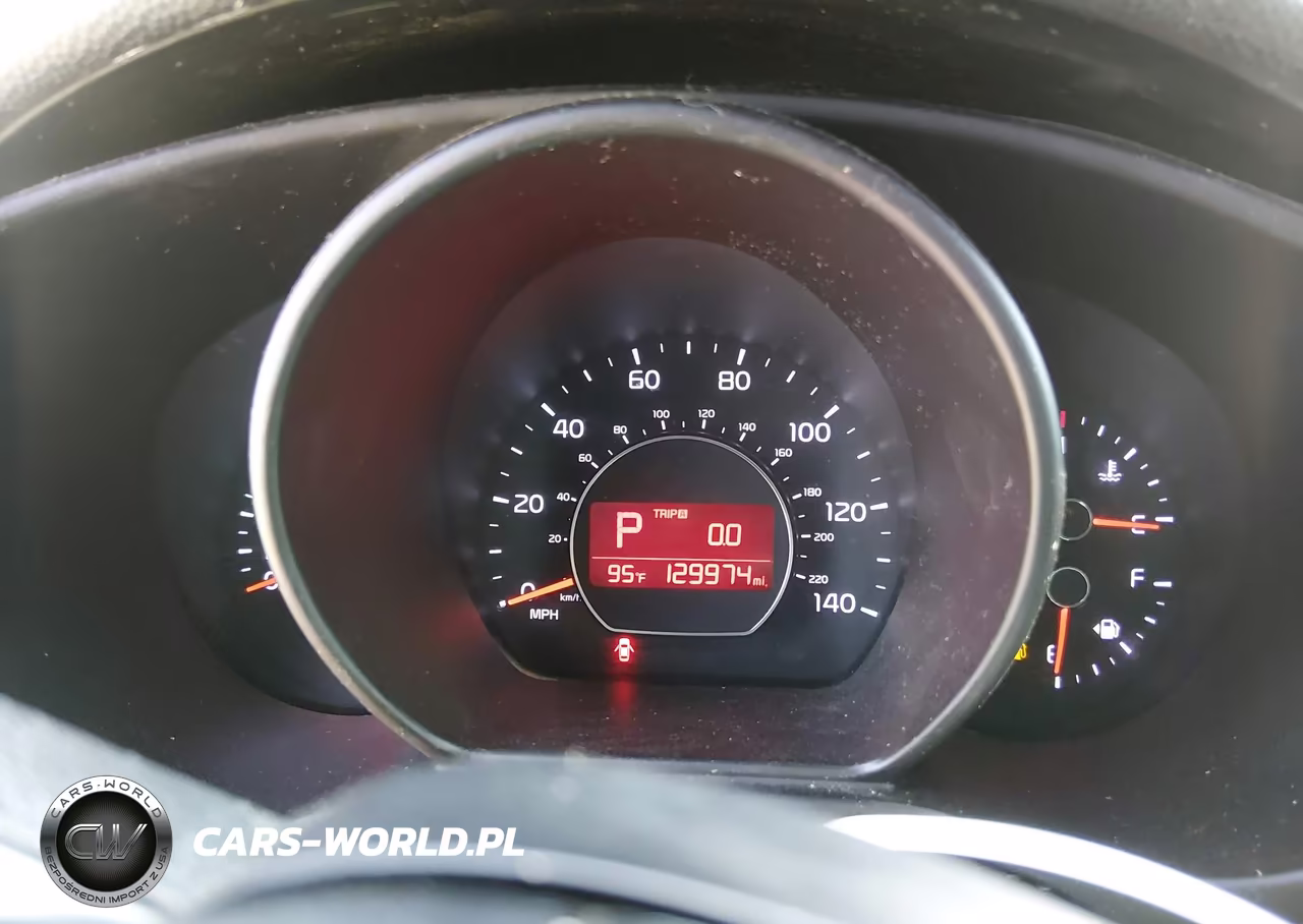2015 Kia Soul VIN:KNDJN2A2XF7187362 - 7