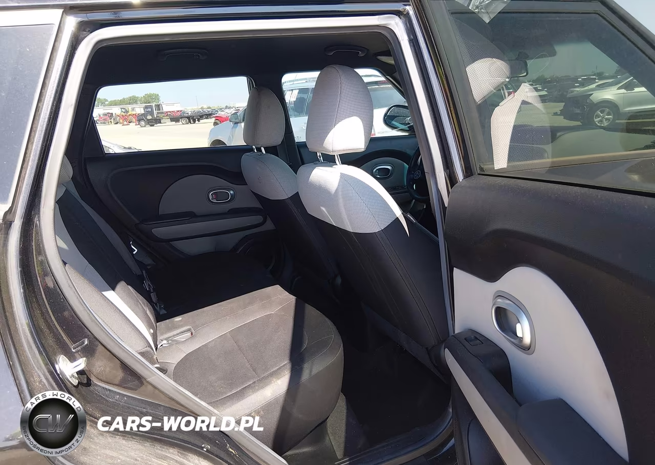 2015 Kia Soul VIN:KNDJN2A2XF7187362 - 8