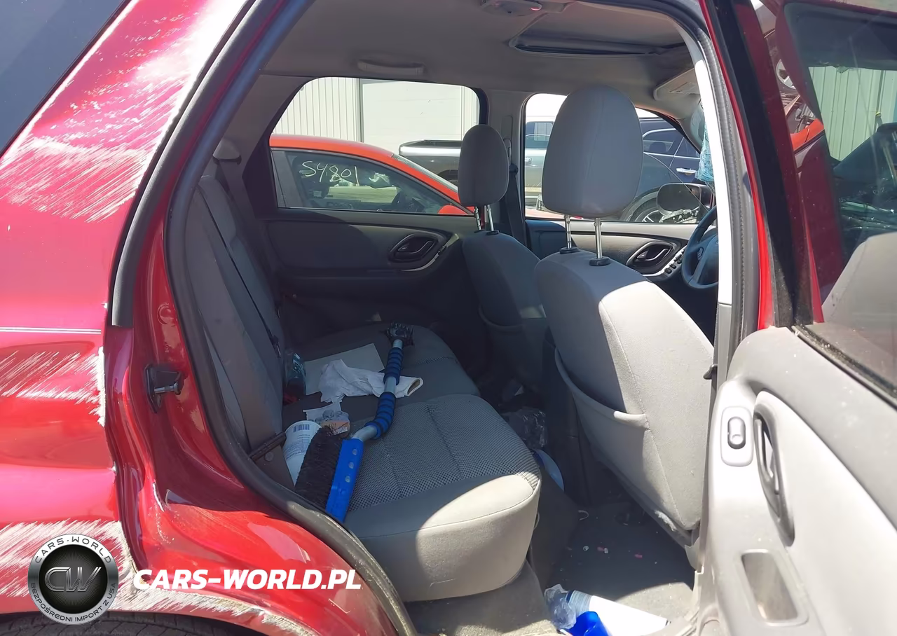 2005 Ford Escape Xlt VIN:1FMYU03175DA06417 - 8