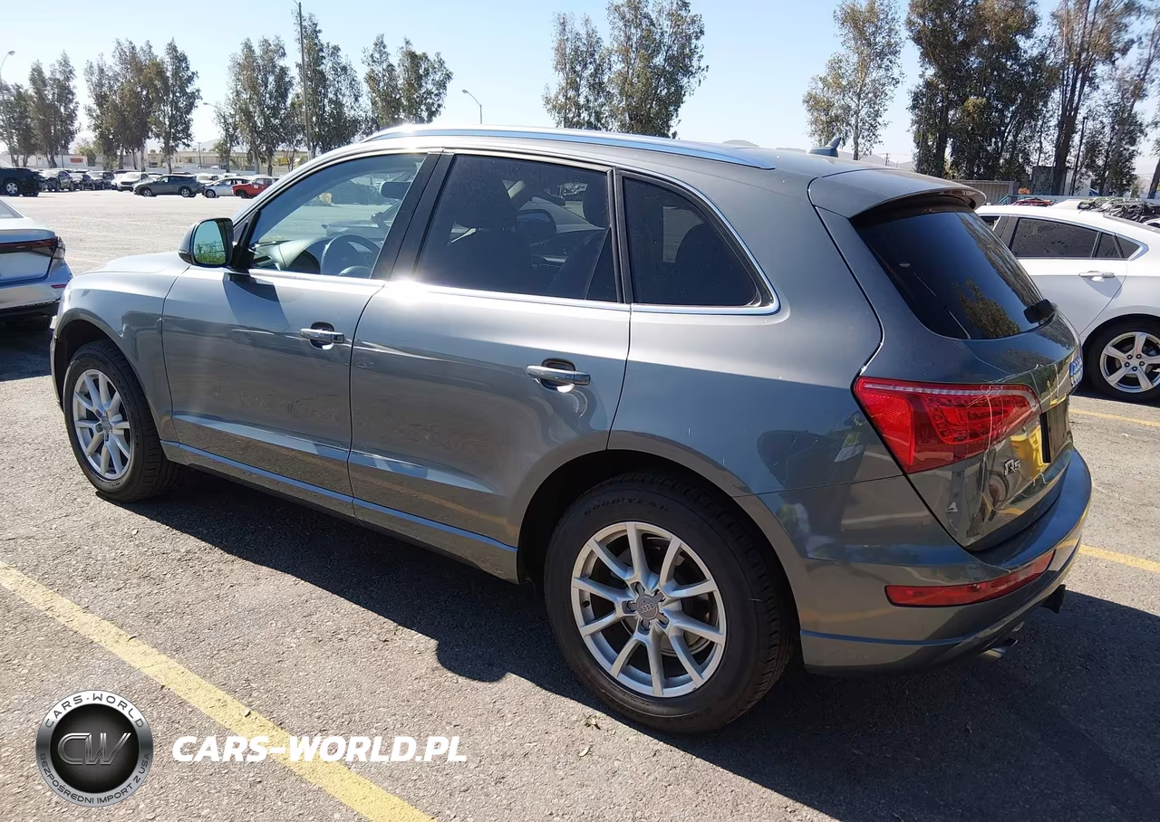 2012 Audi Q5 2.0T Premium VIN:WA1LFBFP8CA084119 - 3
