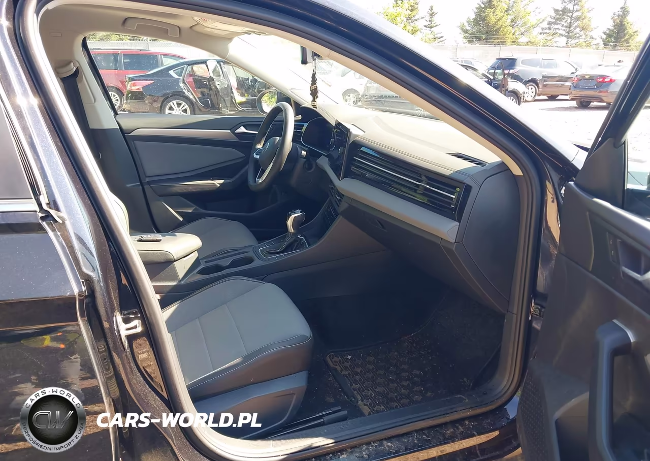2025 Volkswagen Jetta 1.5T Se VIN:3VW7X7BU0SM081047 - 5