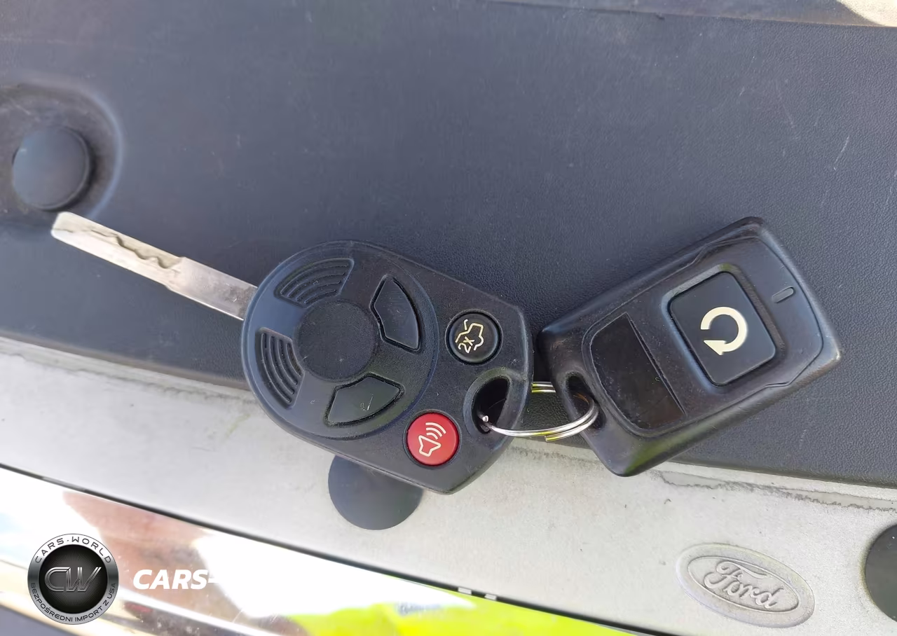 2018 Ford Escape Sel VIN:1FMCU9HD6JUA77801 - 11