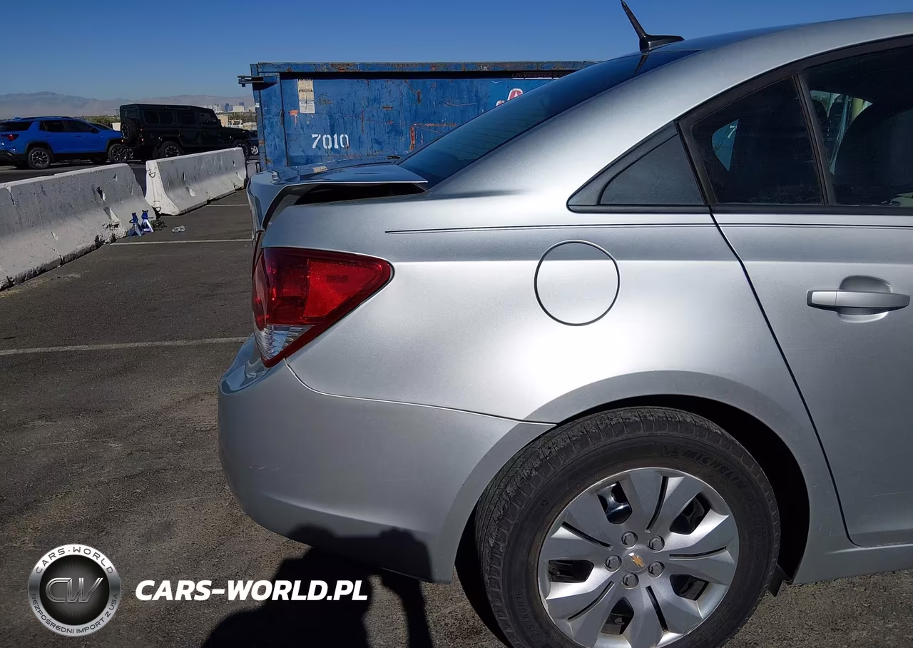 2014 Chevrolet Cruze Ls Auto VIN:1G1PA5SH5E7197170 - 12