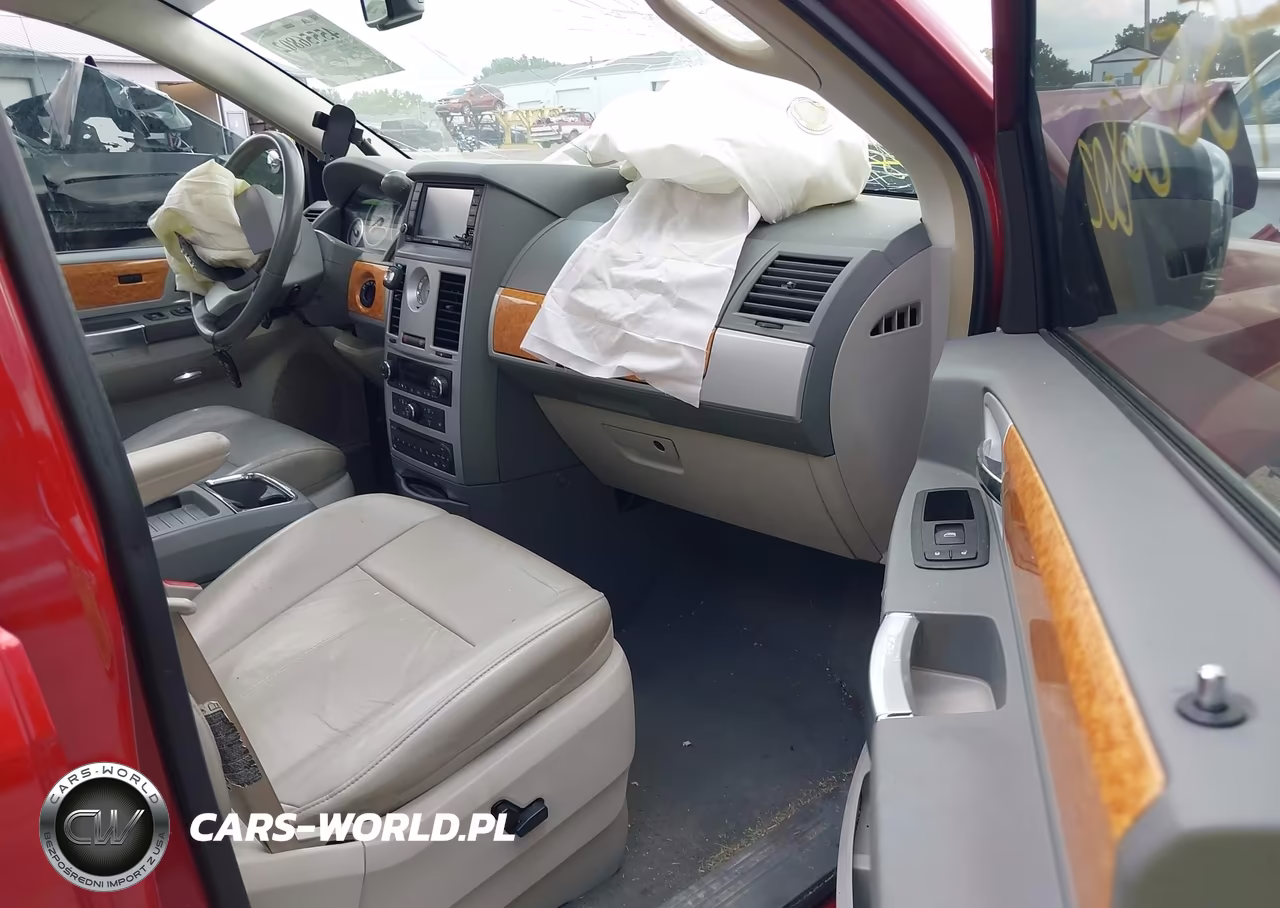 2008 Chrysler Town & Country Limited VIN:2A8HR64X68R661481 - 5