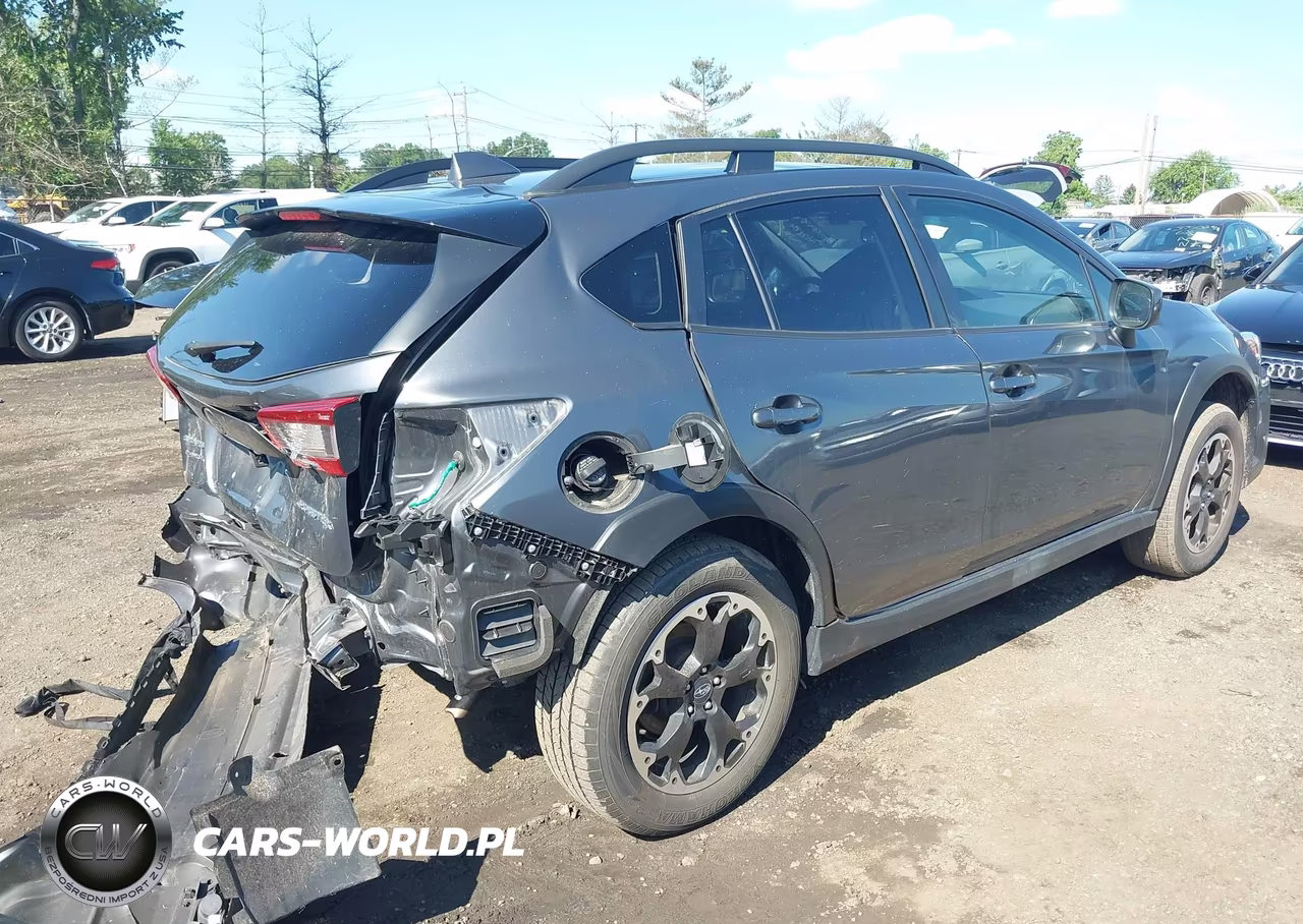2022 Subaru Crosstrek Premium VIN:JF2GTAPC5N8283100 - 4
