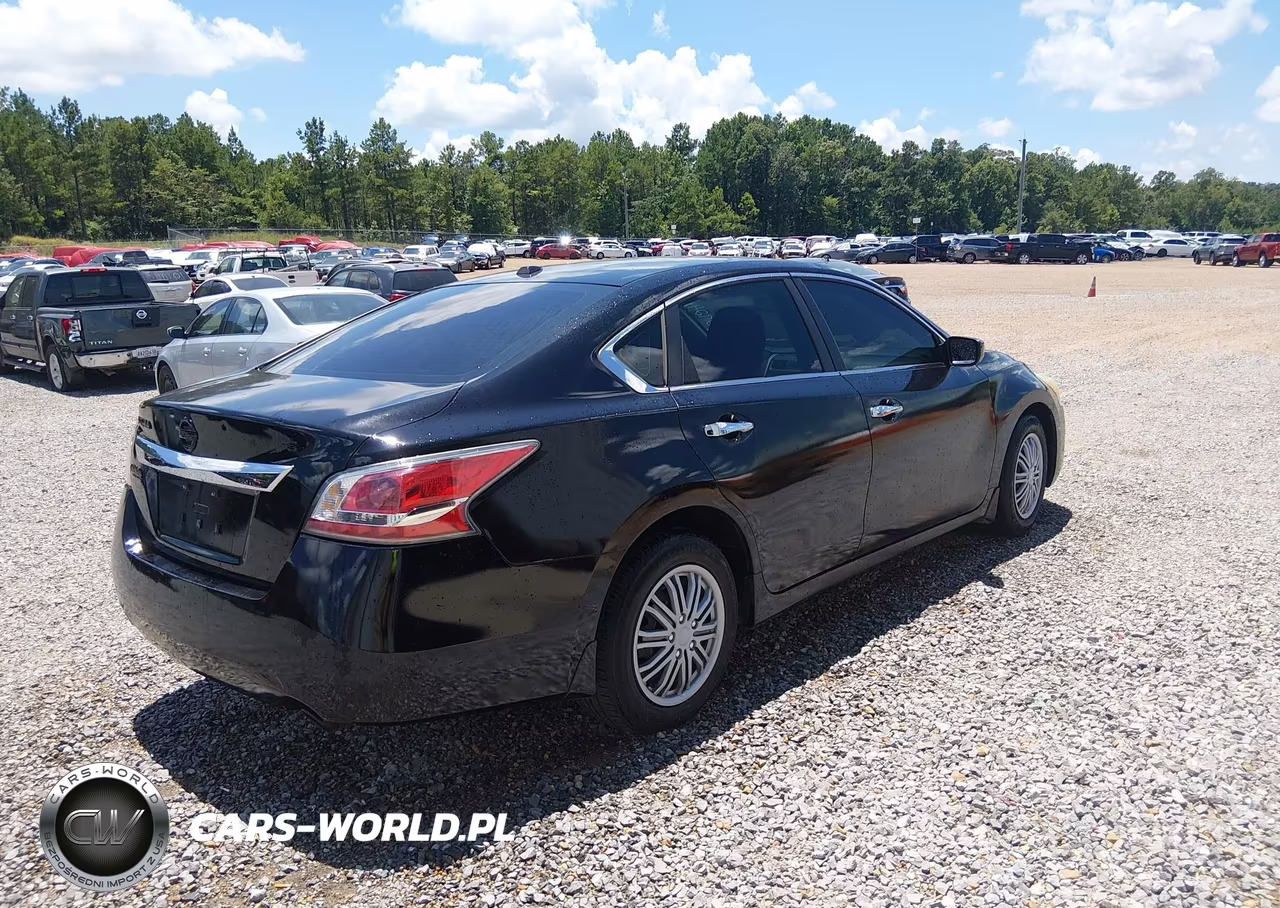 2015 Nissan Altima 2.5 S VIN:1N4AL3AP2FC292417 - 4