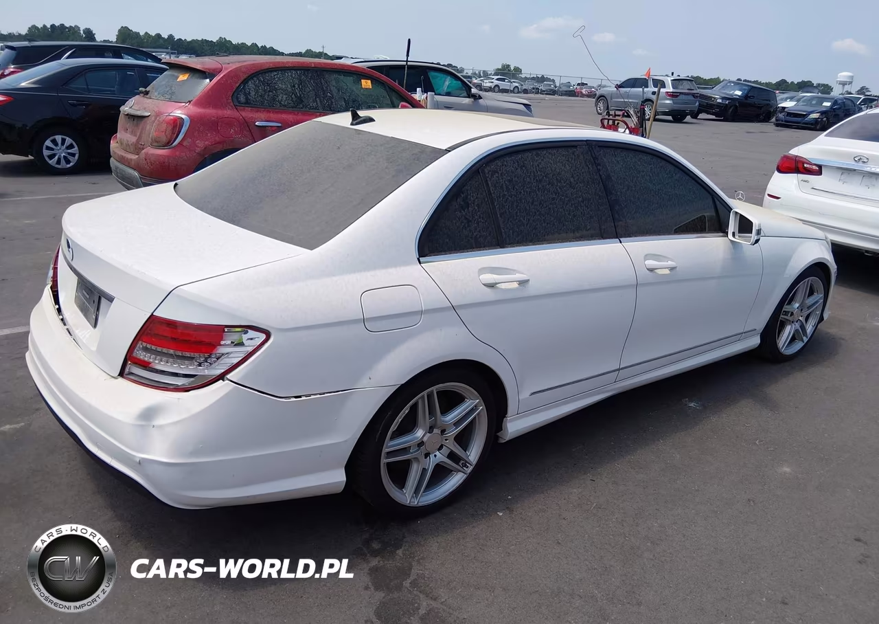 2013 Mercedes-Benz C 250 Sport VIN:WDDGF4HB1DR253006 - 4