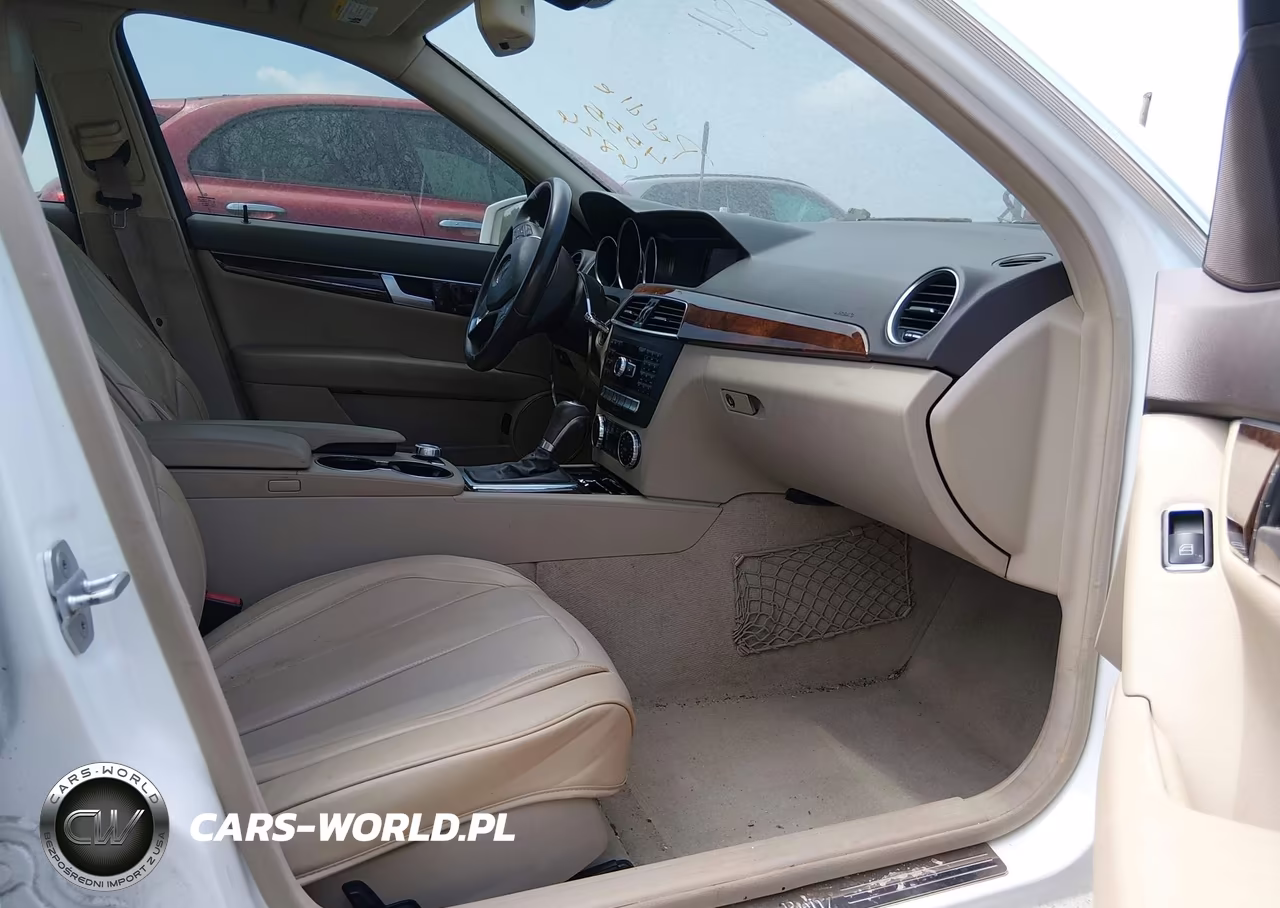 2013 Mercedes-Benz C 250 Sport VIN:WDDGF4HB1DR253006 - 5