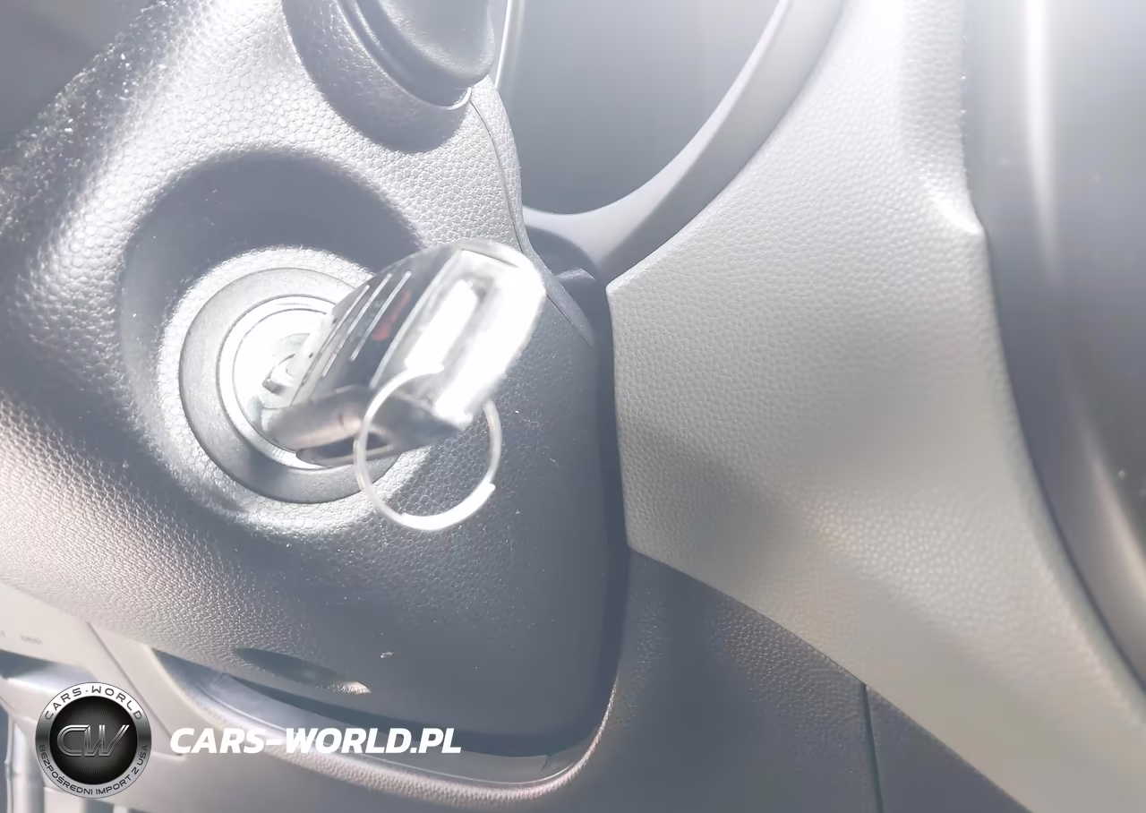 2015 Kia Soul + VIN:KNDJP3A52F7184093 - 11