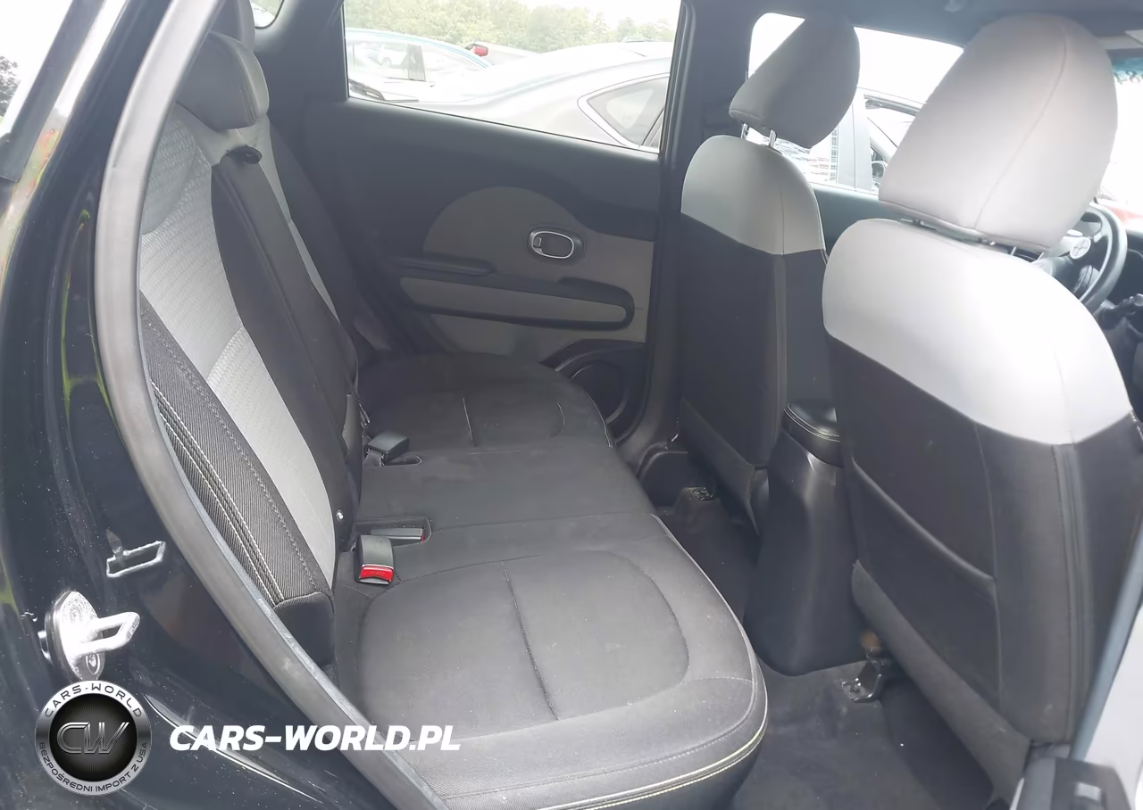 2015 Kia Soul + VIN:KNDJP3A52F7184093 - 8
