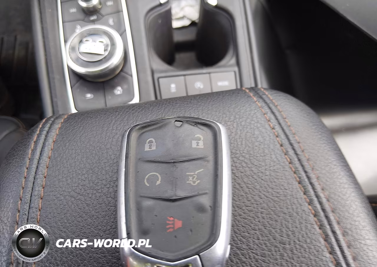 2019 Cadillac Xt4 Sport VIN:1GYFZER47KF103705 - 11