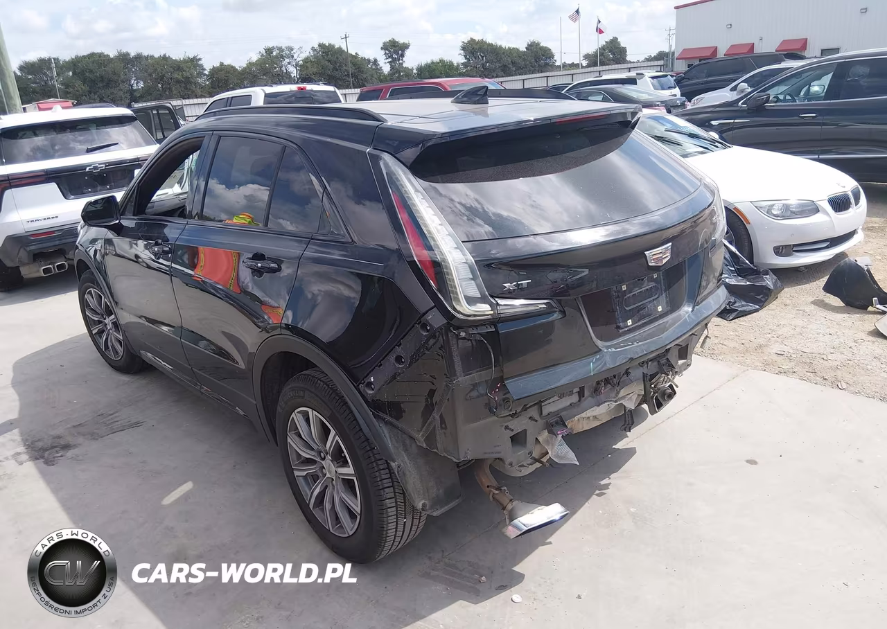 2019 Cadillac Xt4 Sport VIN:1GYFZER47KF103705 - 3