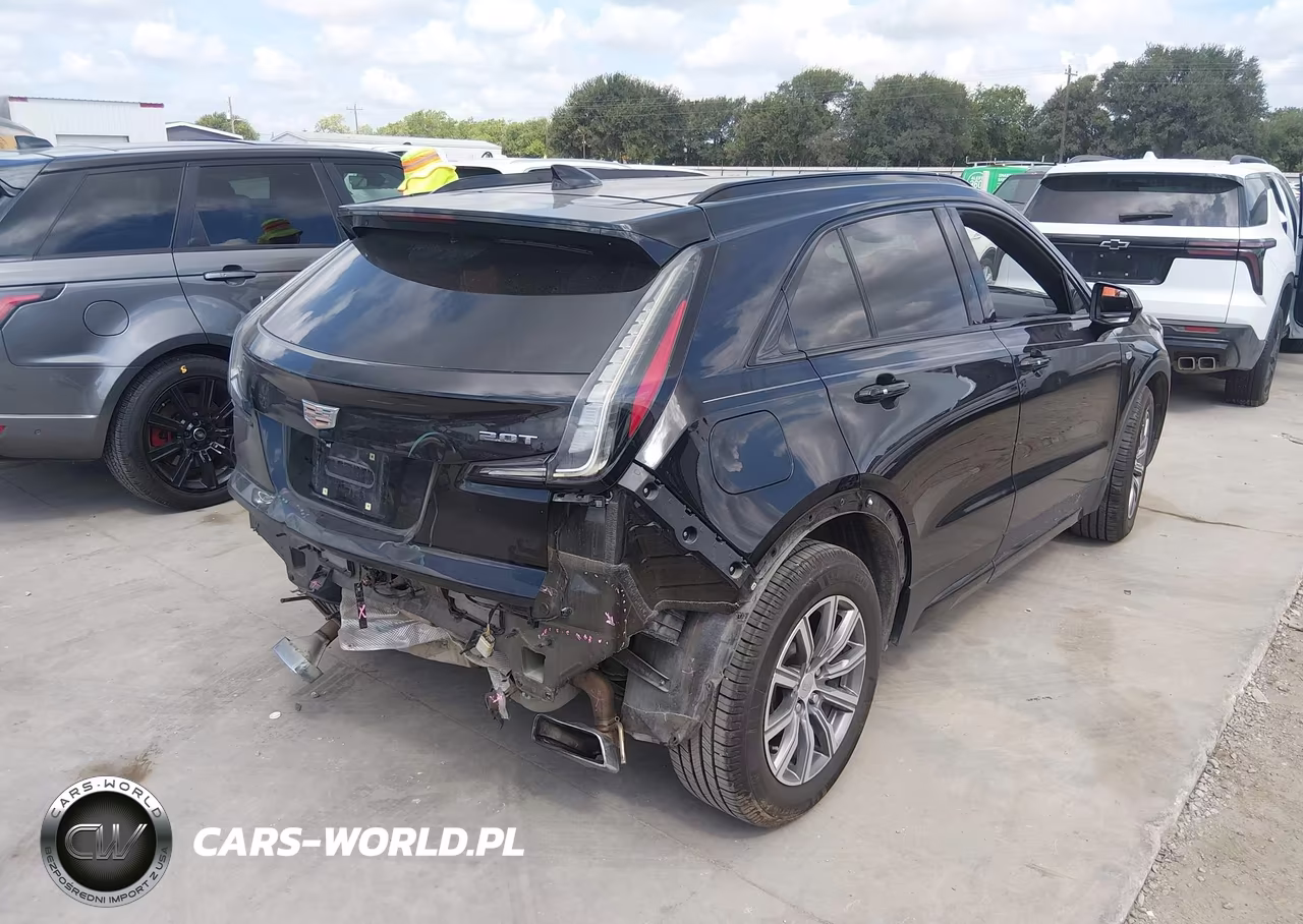 2019 Cadillac Xt4 Sport VIN:1GYFZER47KF103705 - 4