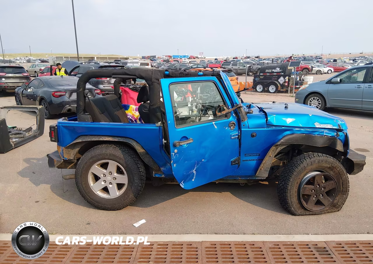 2016 Jeep Wrangler Sport VIN:1C4AJWAG6GL196275 - 13