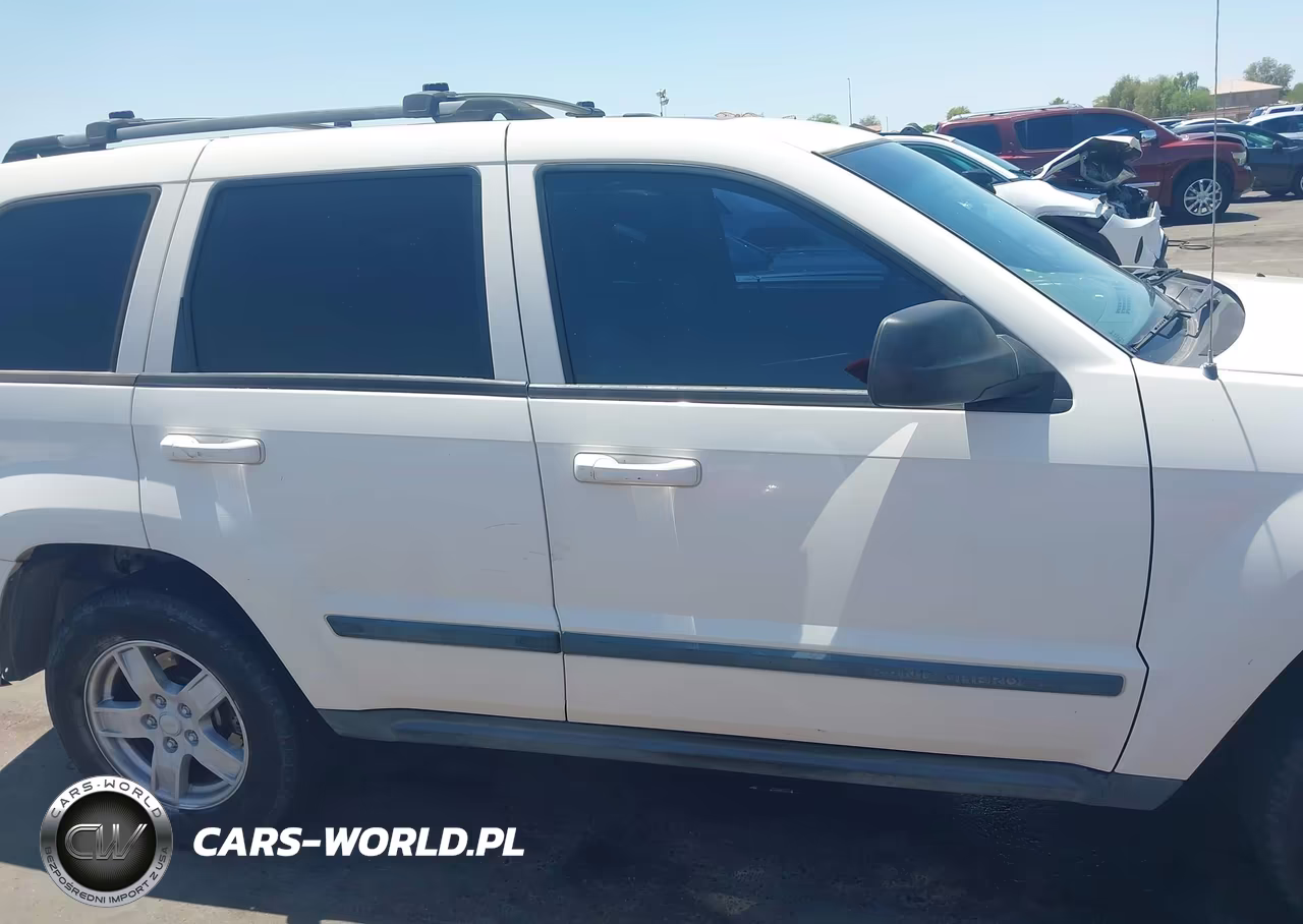 2007 Jeep Grand Cherokee Laredo VIN:1J8GS48K17C649944 - 14