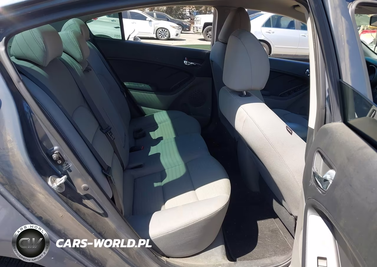 2016 Kia Forte Lx VIN:KNAFX4A69G5549092 - 8