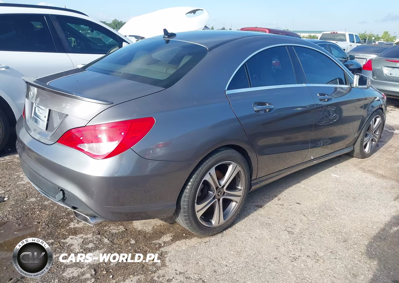 2015 Mercedes-Benz Cla 250 VIN:WDDSJ4EB3FN280702 - 4