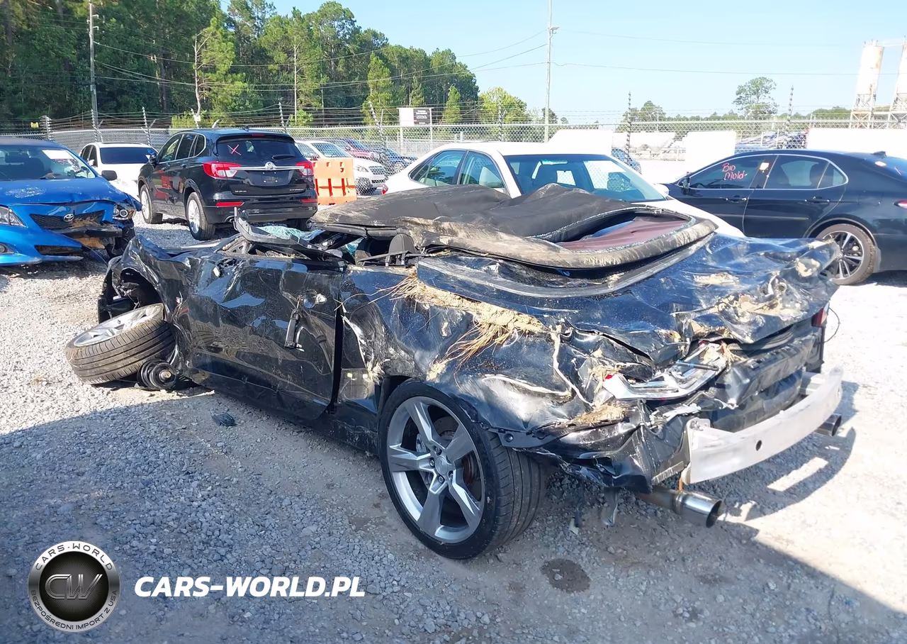 2018 Chevrolet Camaro 1Ss VIN:1G1FF3D74J0119228 - 3