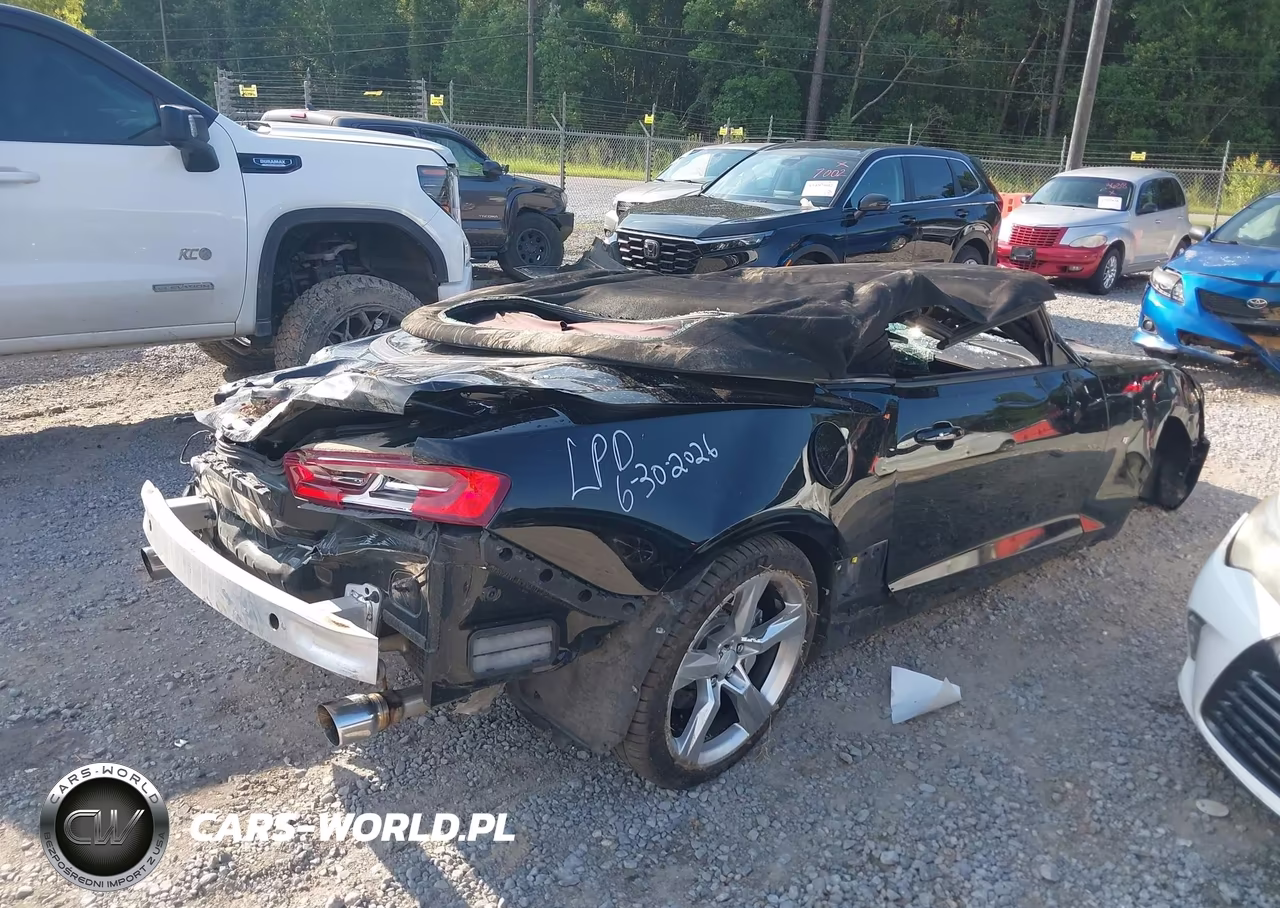 2018 Chevrolet Camaro 1Ss VIN:1G1FF3D74J0119228 - 4