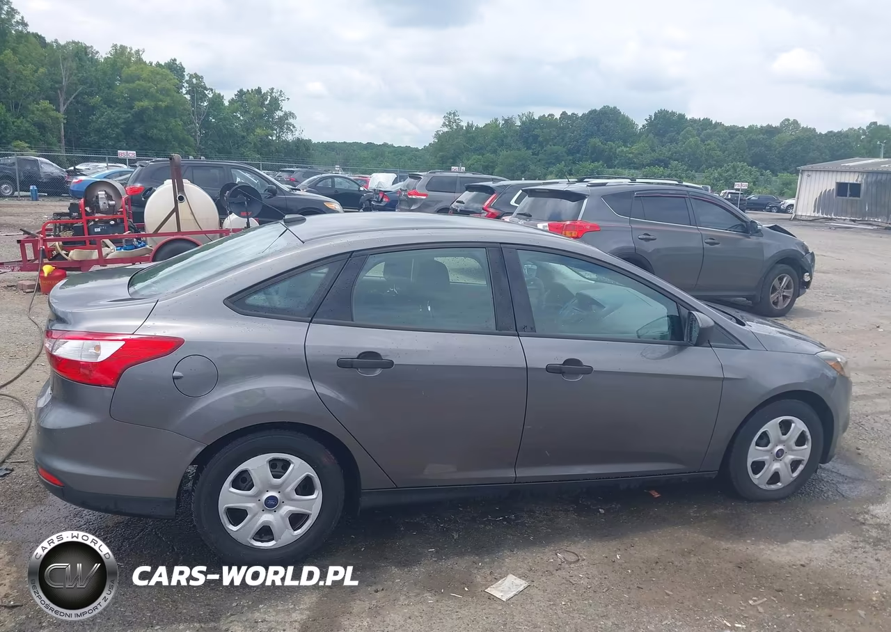 2013 Ford Focus S VIN:1FADP3E20DL217972 - 14