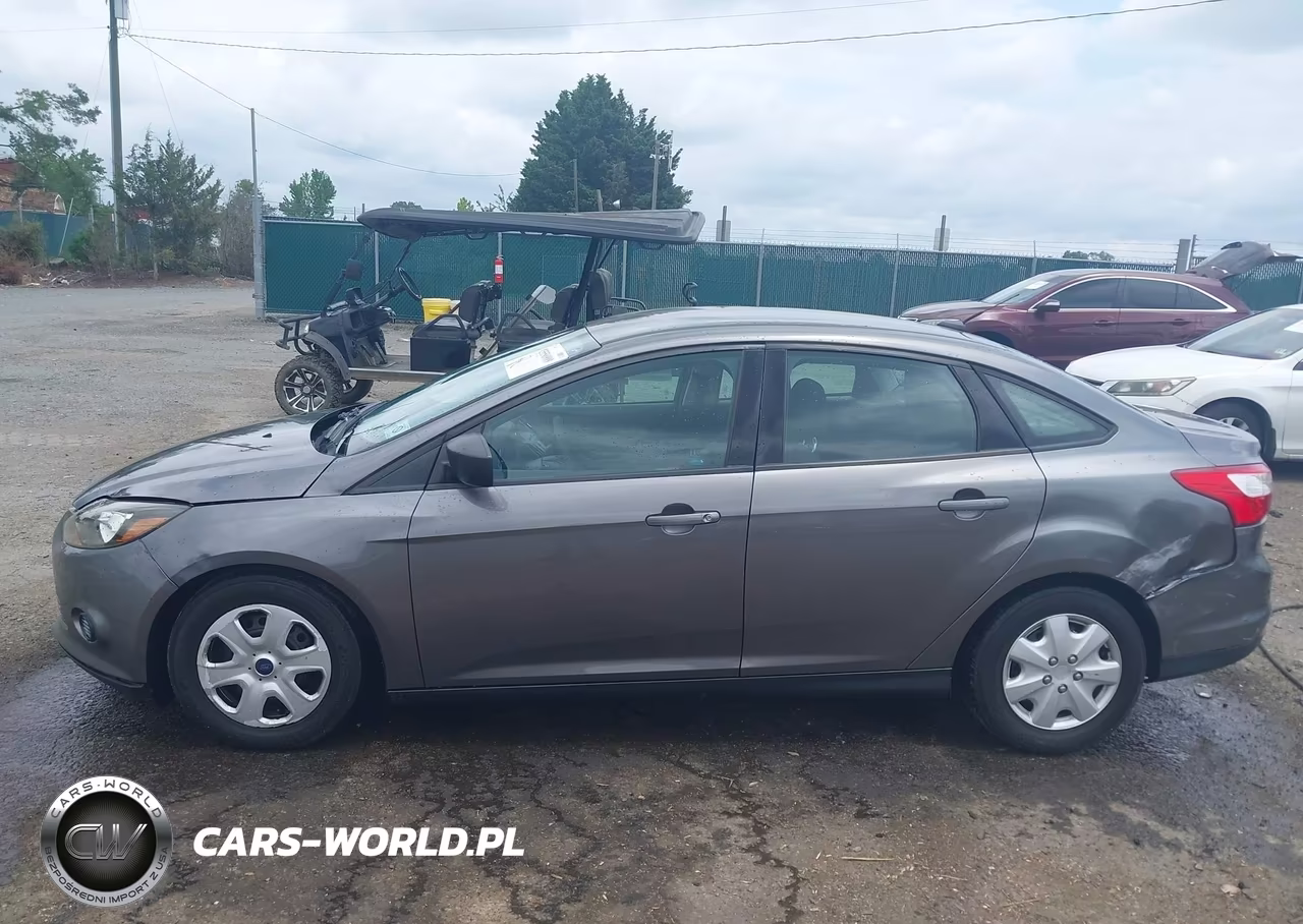 2013 Ford Focus S VIN:1FADP3E20DL217972 - 15