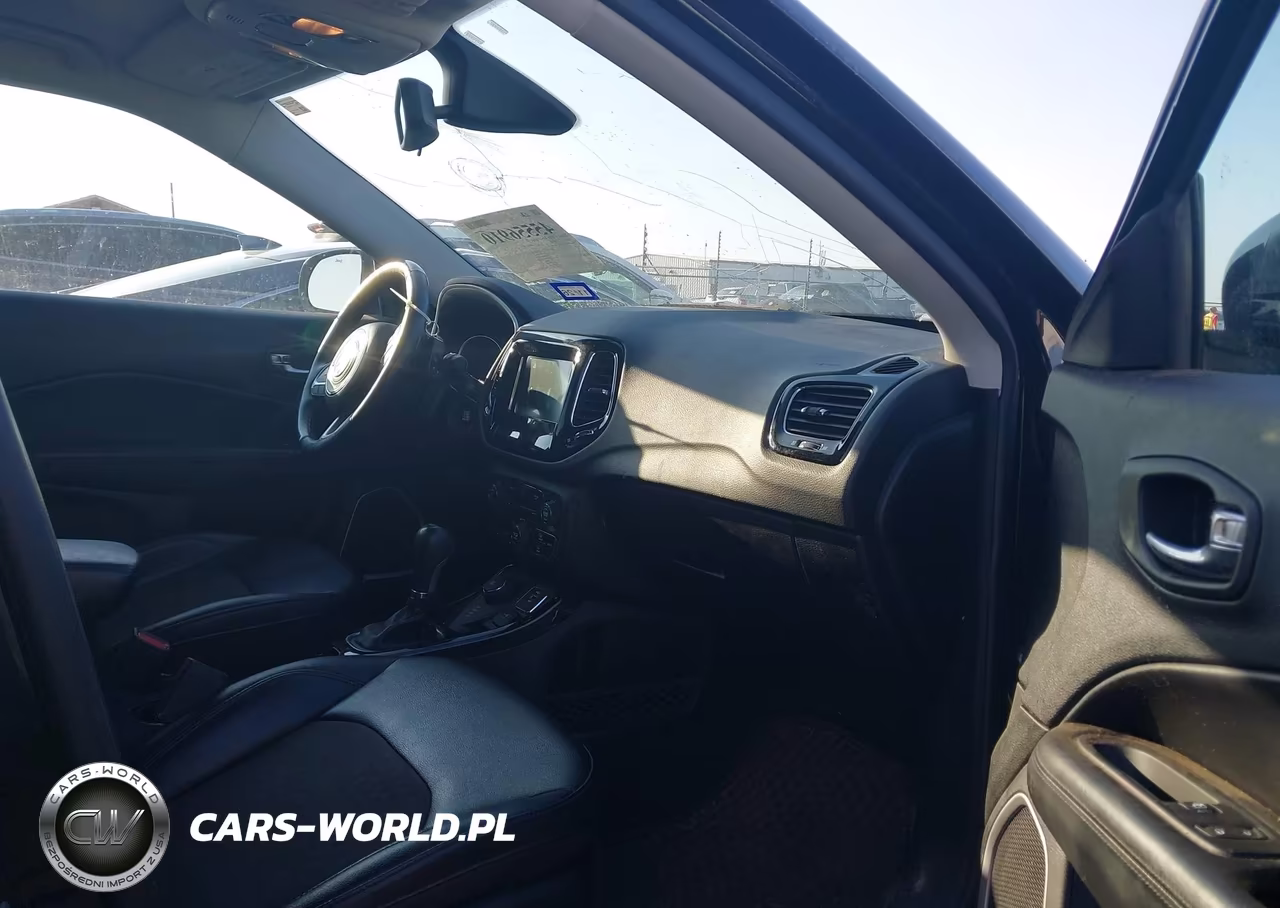 2020 Jeep Compass Latitude VIN:3C4NJDBB8LT149997 - 5