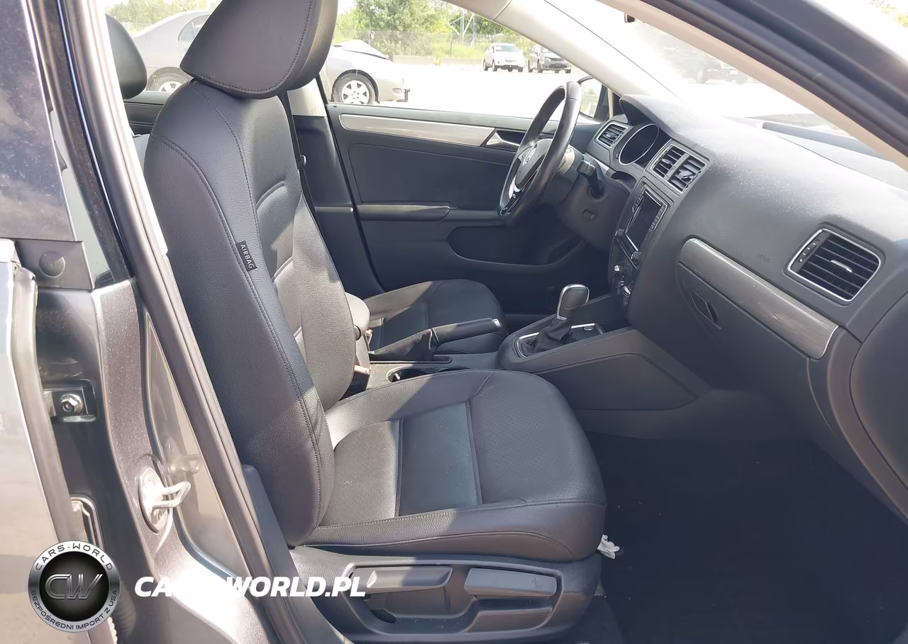 2017 Volkswagen Jetta 1.4T Se VIN:3VWDB7AJ7HM261207 - 5