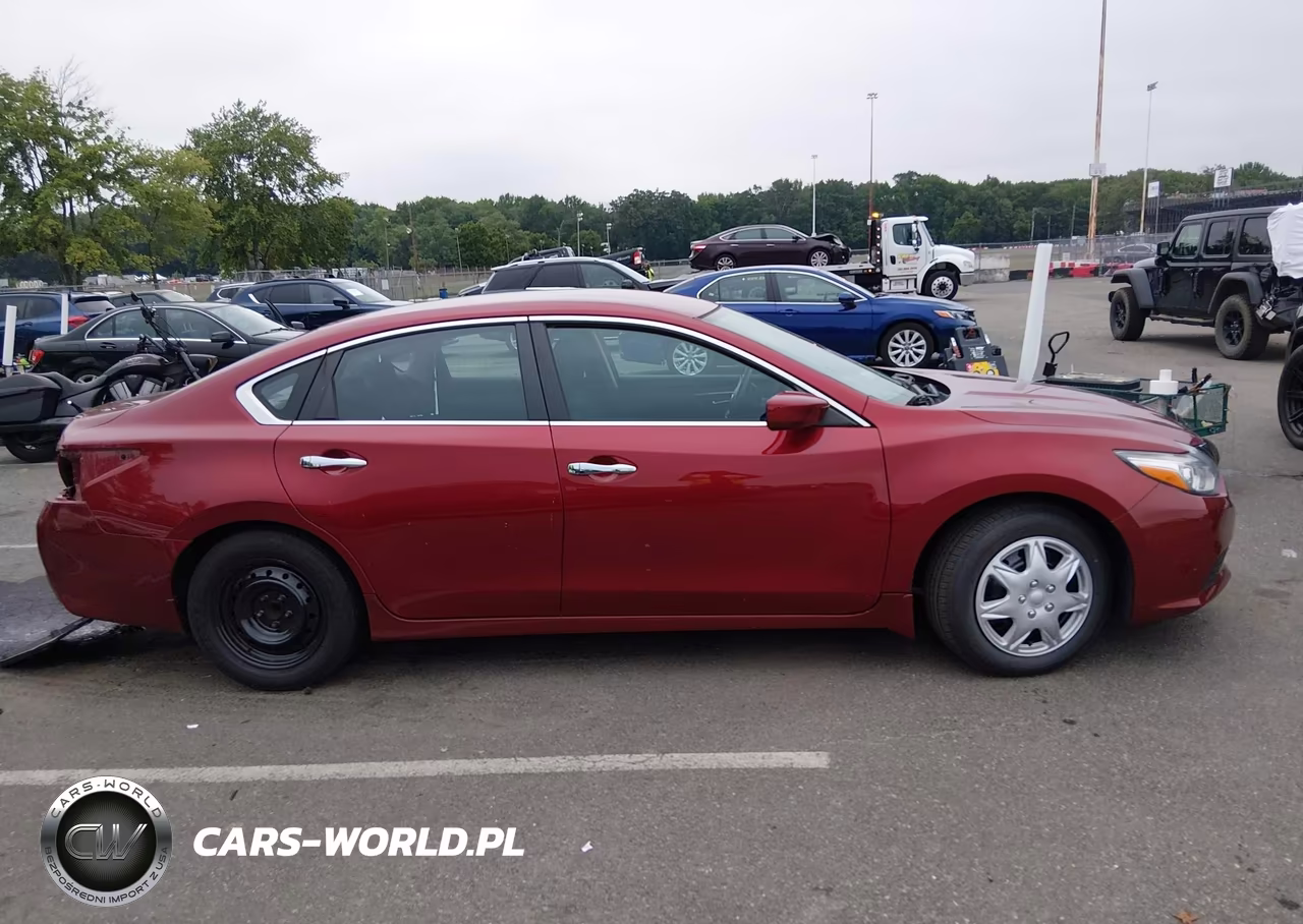2018 Nissan Altima 2.5 S VIN:1N4AL3AP2JC103337 - 13