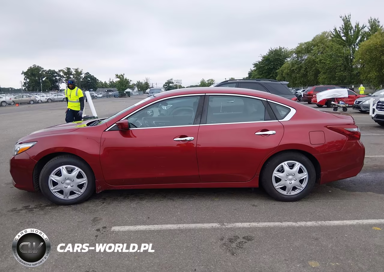 2018 Nissan Altima 2.5 S VIN:1N4AL3AP2JC103337 - 14