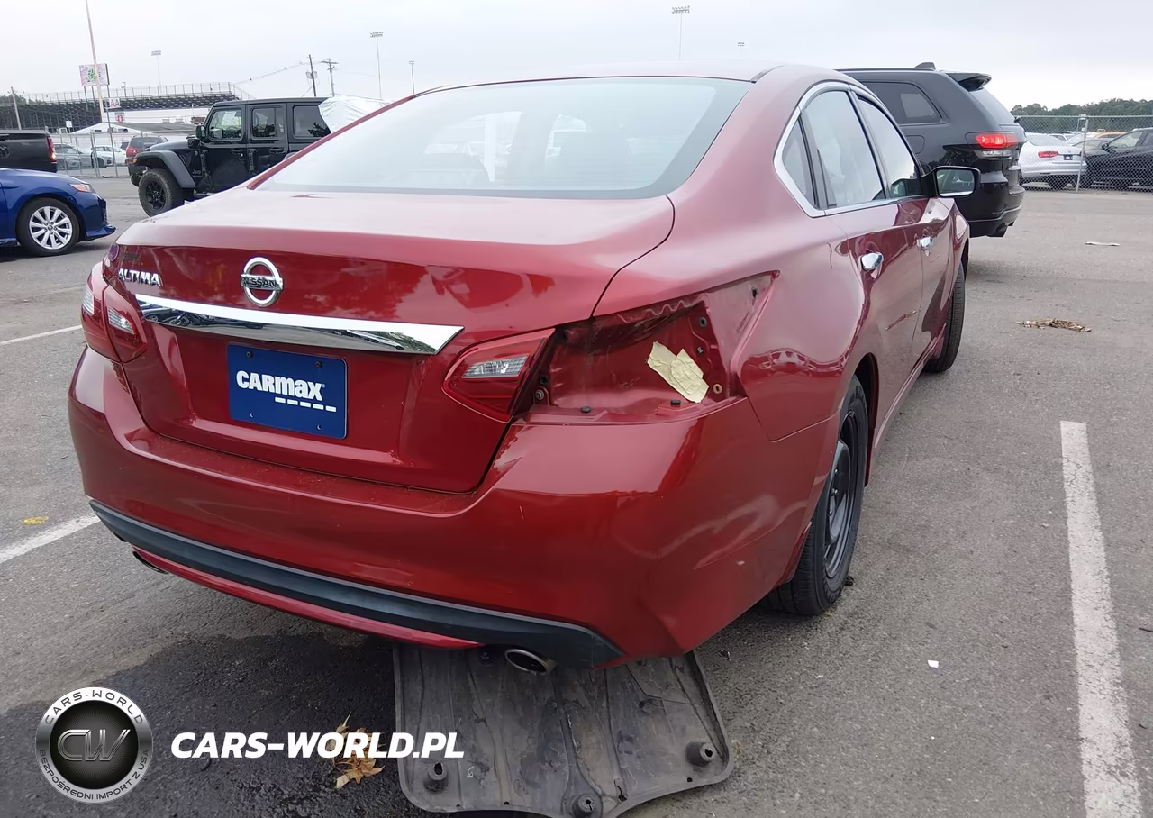 2018 Nissan Altima 2.5 S VIN:1N4AL3AP2JC103337 - 17