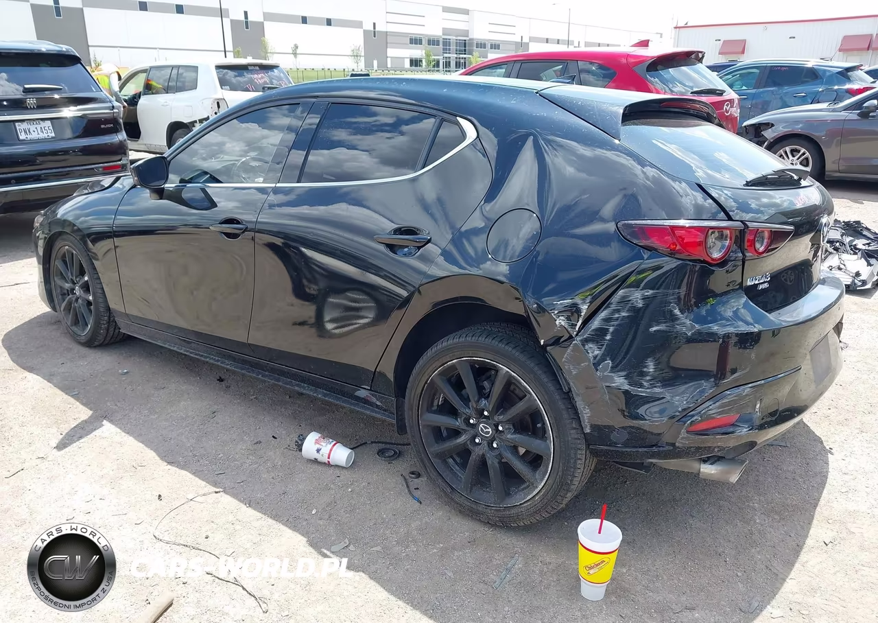 2021 Mazda Mazda3 Premium VIN:JM1BPBML2M1307965 - 3