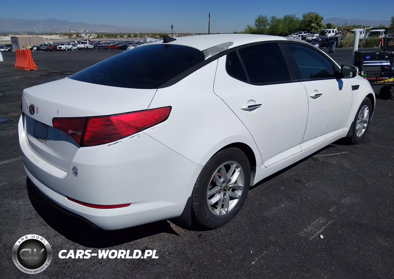 2013 Kia Optima Lx VIN:5XXGM4A78DG251178 - 4