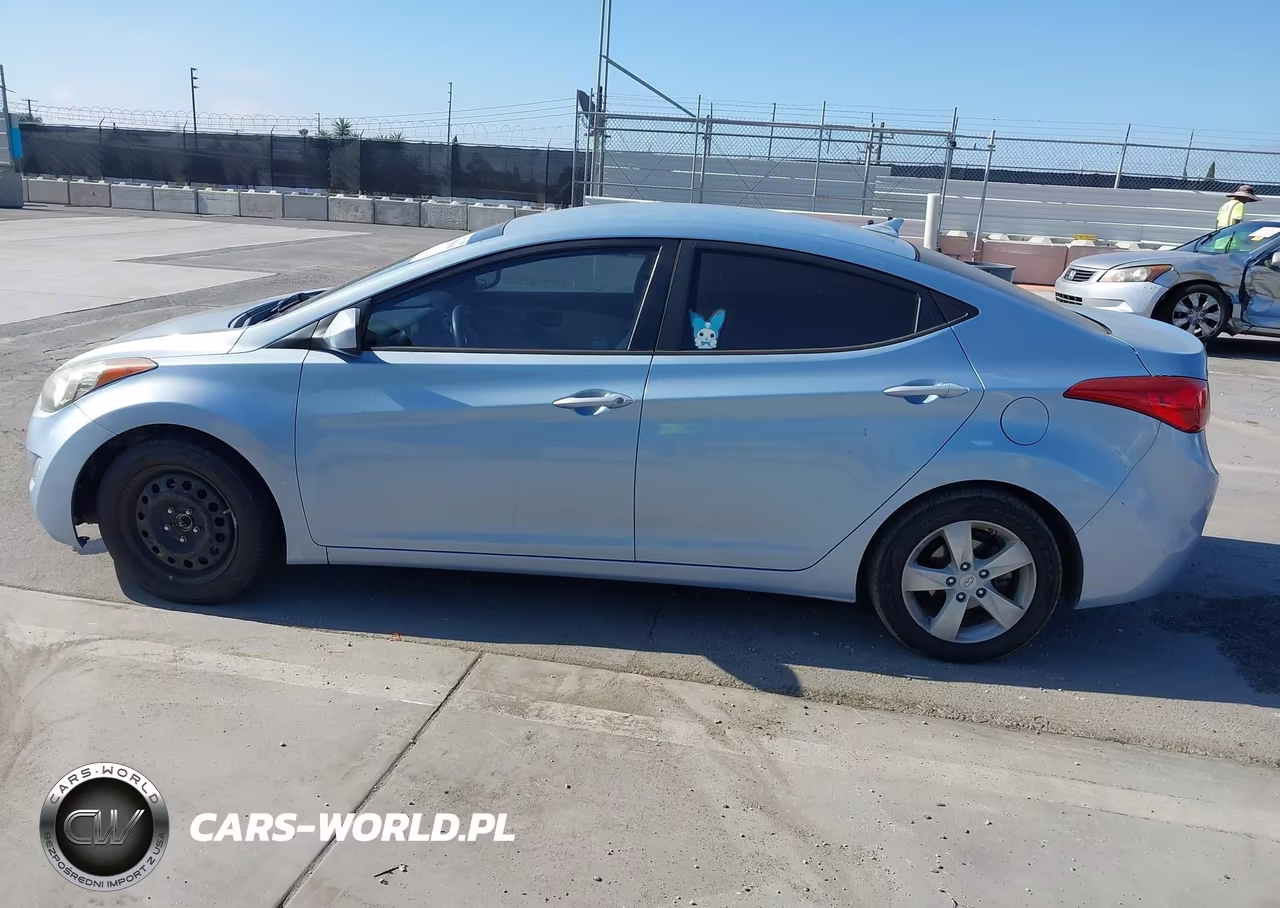 2013 Hyundai Elantra Gls VIN:KMHDH4AE0DU689723 - 15