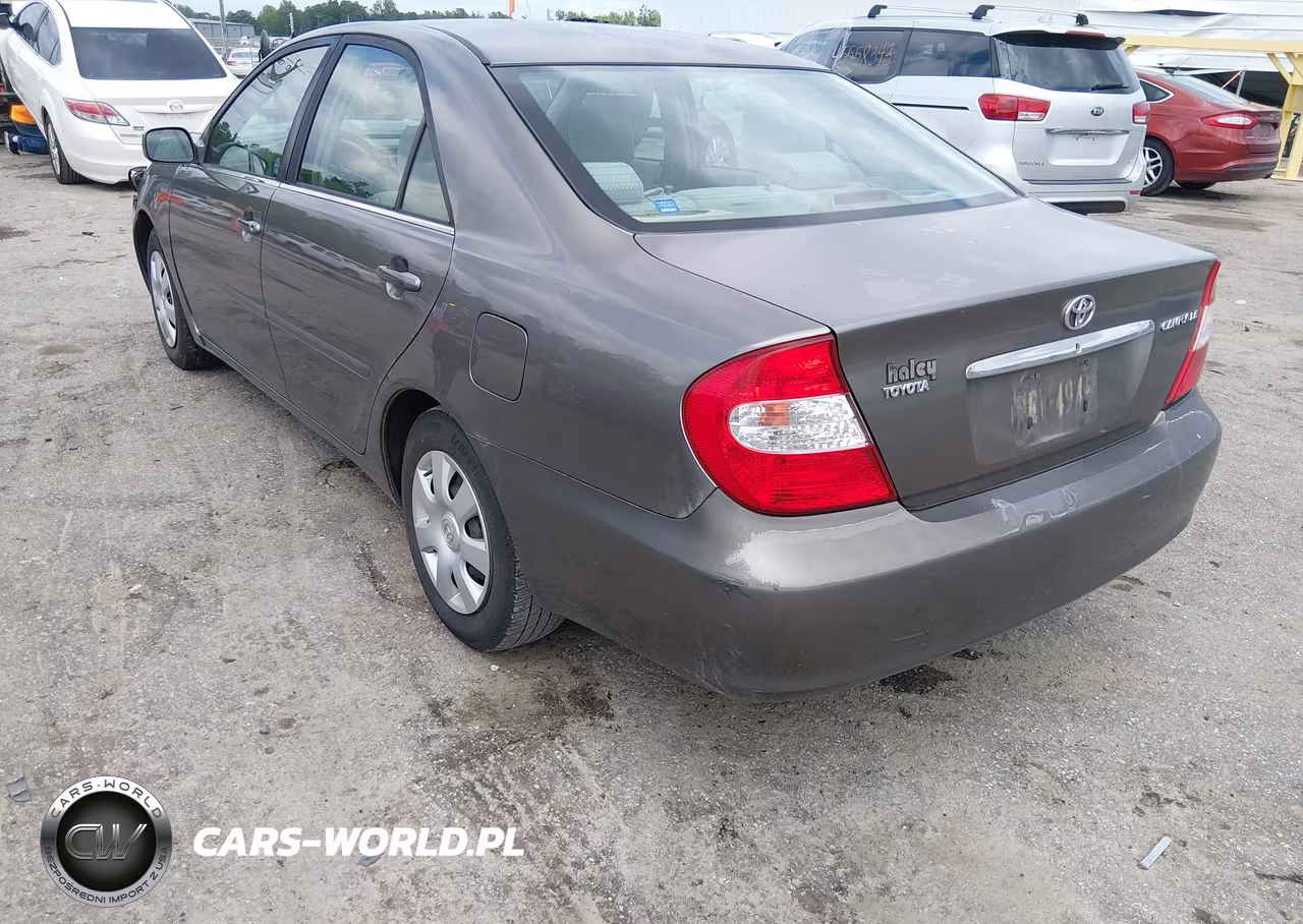2004 Toyota Camry Le VIN:4T1BE32K34U839676 - 3