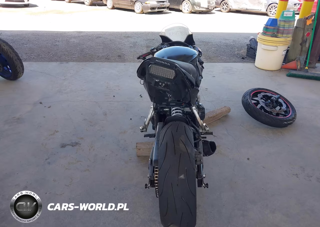 2014 Honda Cbr650 F VIN:MLHRC7400E5000055 - 6