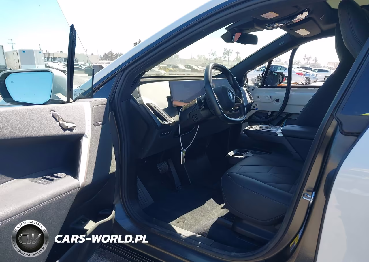 2024 BMW Ix xDrive50 VIN:WB523CF09RCP83240 - 5