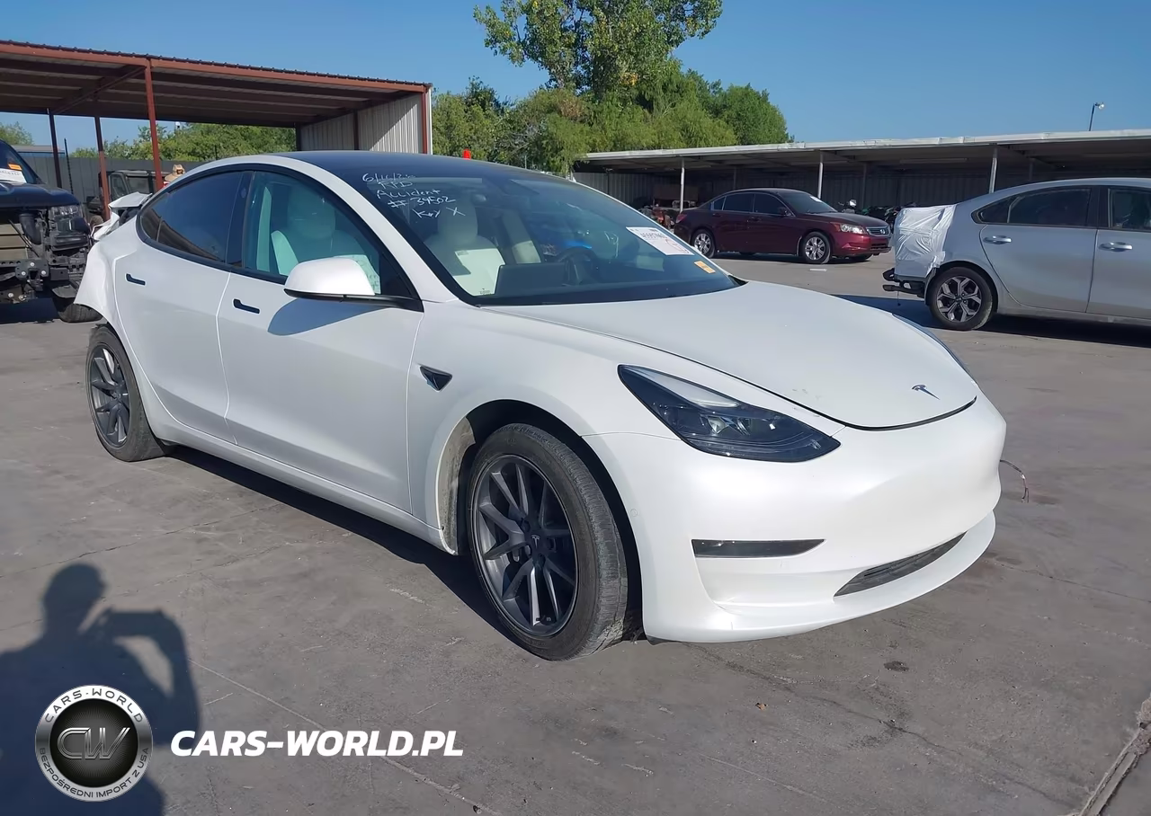 2021 Tesla Model 3 Standard Range Plus Rear-Wheel Drive – zdjęcie 1 z 22