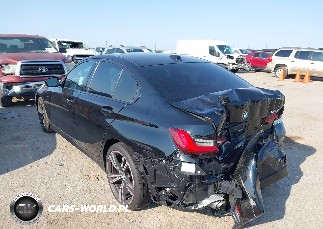 2023 BMW 330I VIN:3MW69FF07P8D00822 - 3