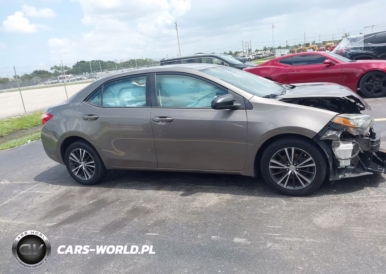 2017 Toyota Corolla Le VIN:2T1BURHE8HC754279 - 14