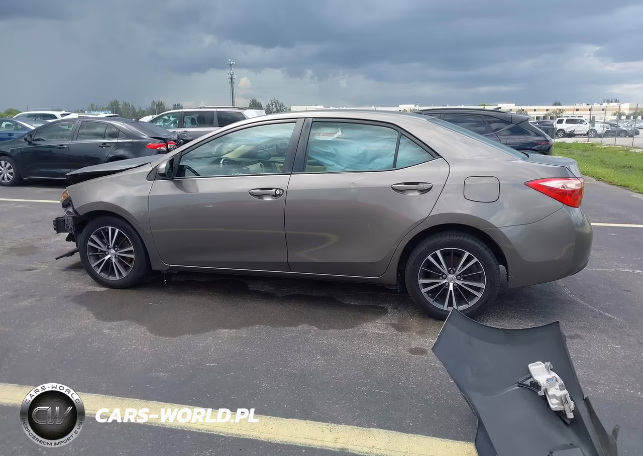 2017 Toyota Corolla Le VIN:2T1BURHE8HC754279 - 15
