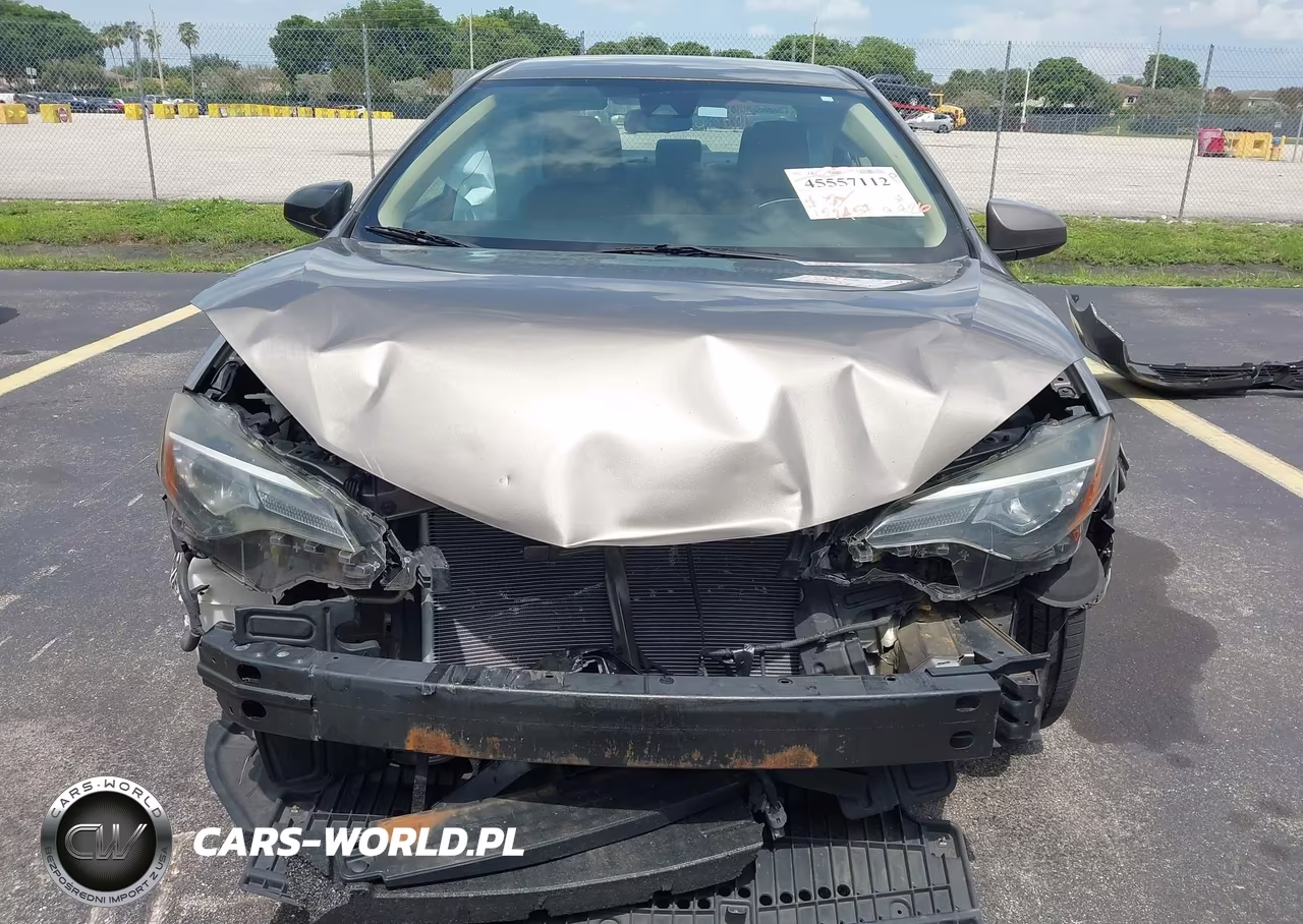 2017 Toyota Corolla Le VIN:2T1BURHE8HC754279 - 6