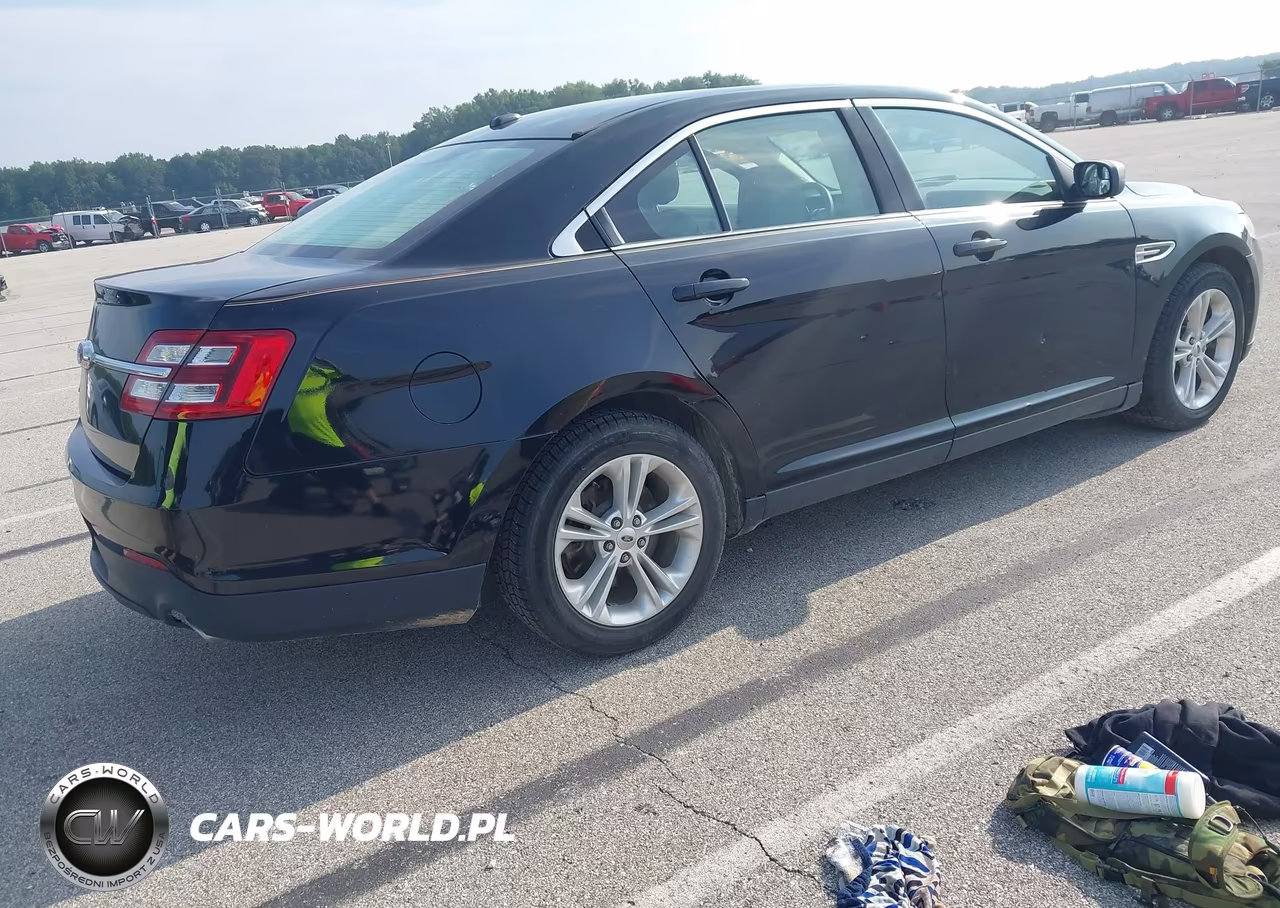 2018 Ford Taurus Se VIN:1FAHP2D87JG120161 - 4