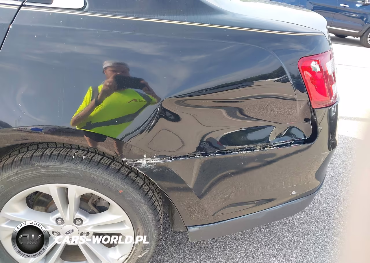 2018 Ford Taurus Se VIN:1FAHP2D87JG120161 - 6