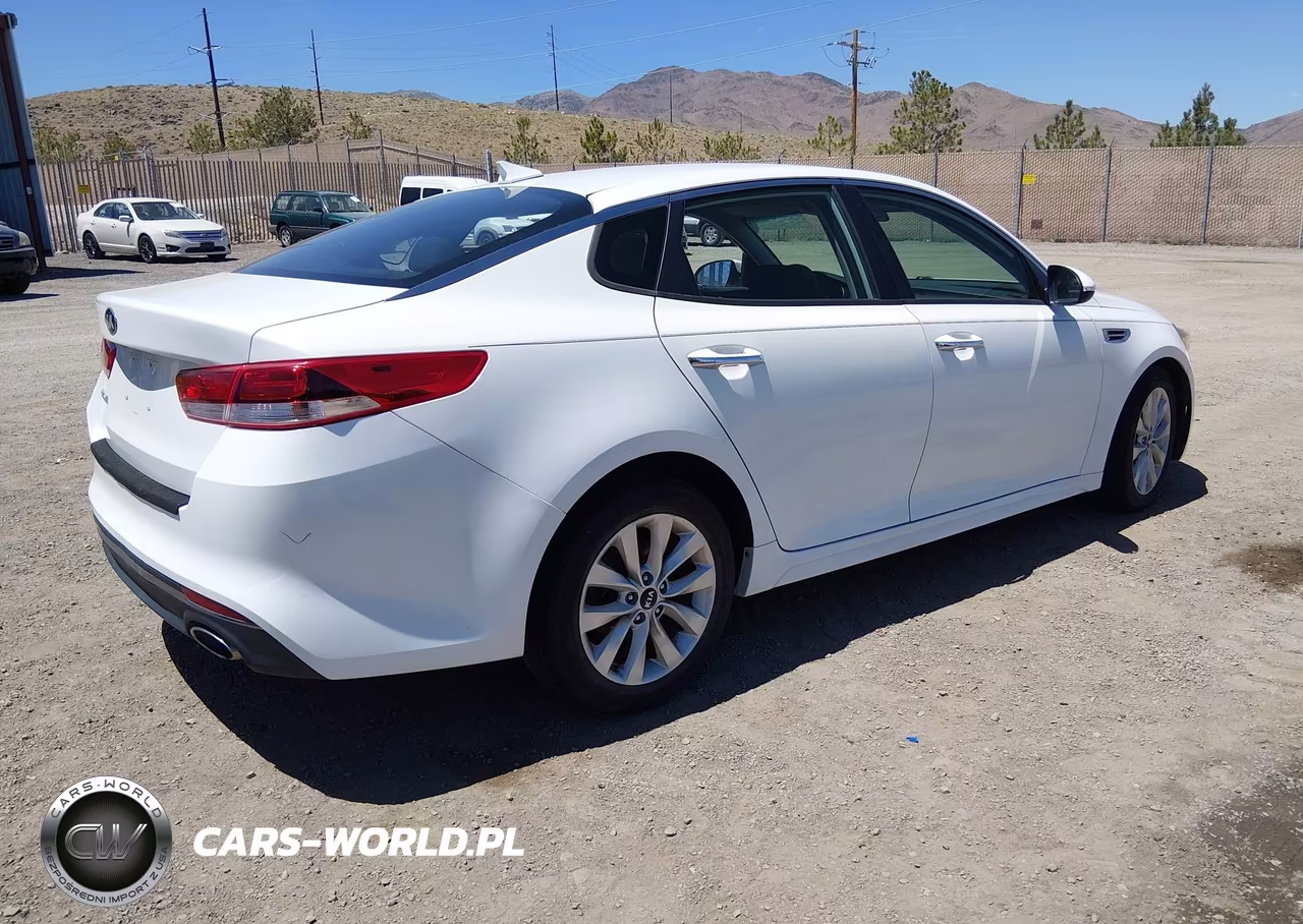 2016 Kia Optima Lx VIN:5XXGT4L36GG064393 - 4
