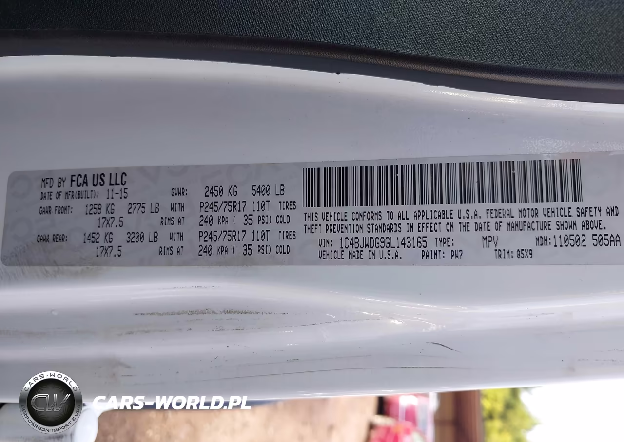 2016 Jeep Wrangler Unlimited Black Bear VIN:1C4BJWDG9GL143165 - 9