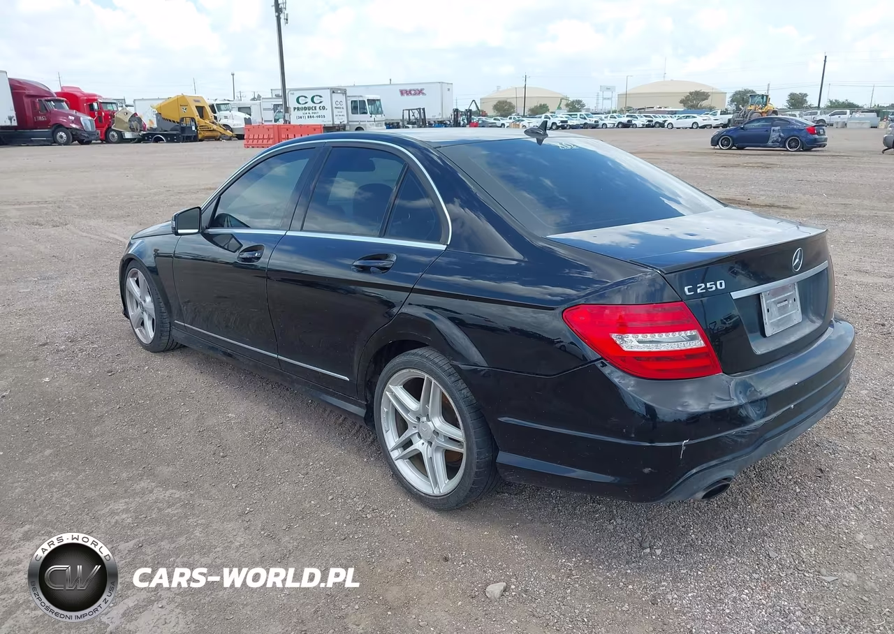 2013 Mercedes-Benz C 250 Sport VIN:WDDGF4HB5DR264252 - 3